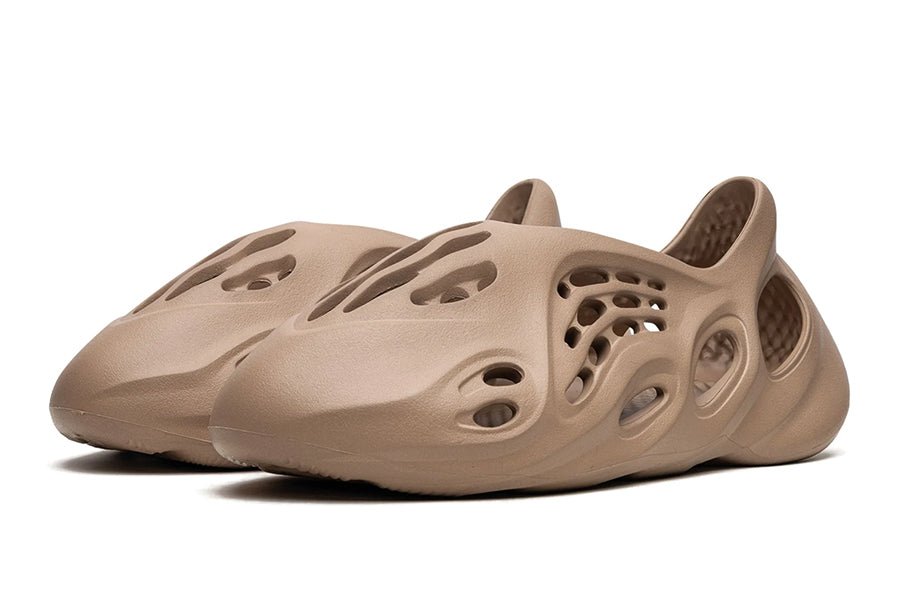 Adidas-Yeezy Foam RNNR Clay Taupe-StoreGoods
