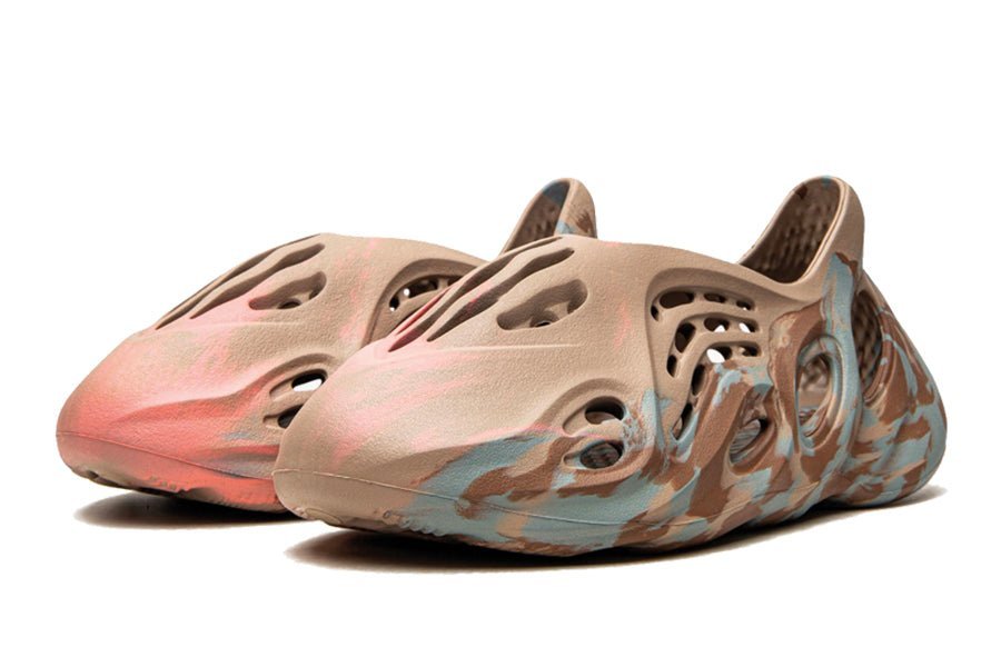 Adidas-Yeezy Foam RNNR MX Sand Grey-StoreGoods