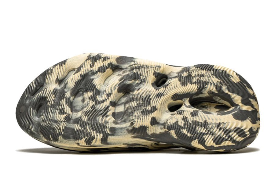 Adidas-Yeezy Foam RNNR MXT Moon Gray-StoreGoods