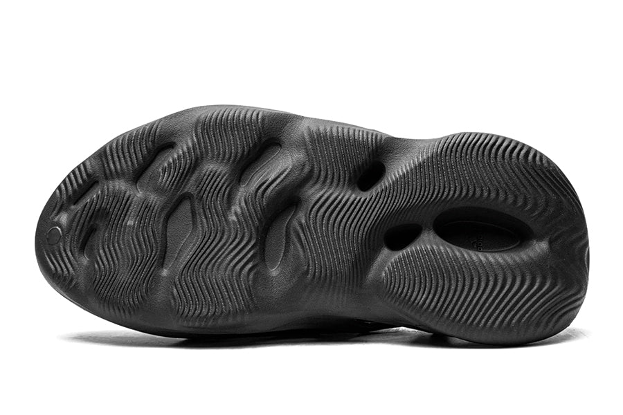Adidas-Yeezy Foam RNNR Onyx-StoreGoods