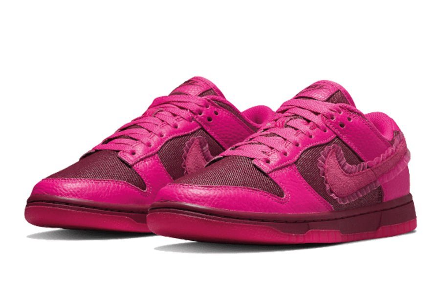 Air Jordan-Dunk Low Valentine's Day (2022)-StoreGoods