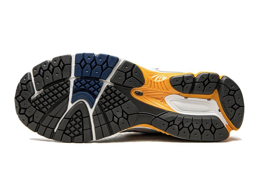New Balance-2002R Bryant Giles-StoreGoods