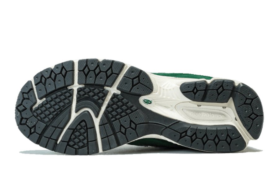 New Balance-2002R Suede Pack Forest Green-StoreGoods