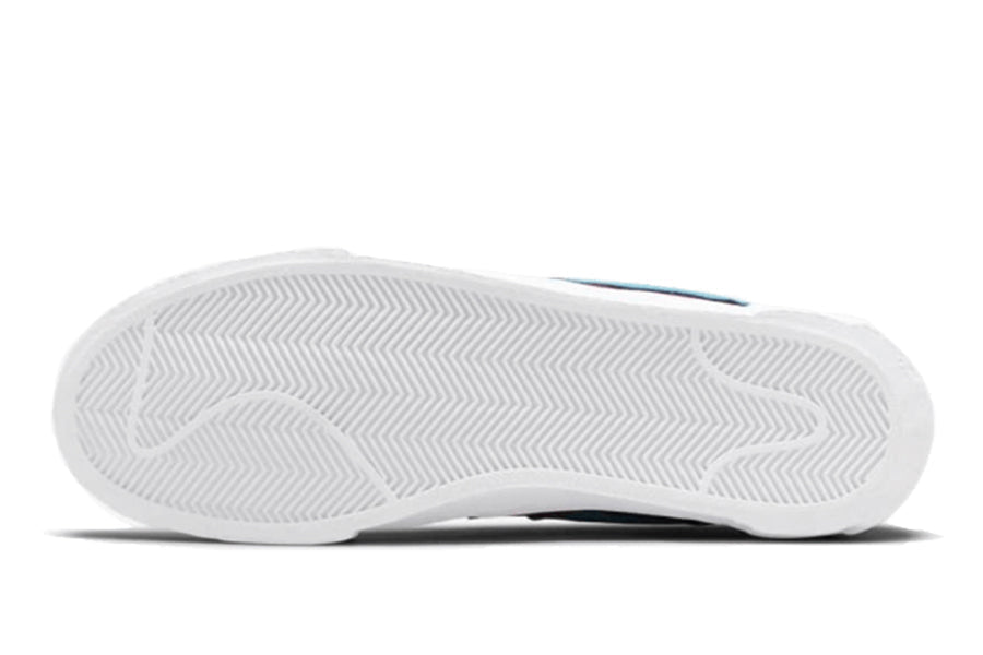 Nike-Blazer Low Sacai Kaws Purple Dusk-StoreGoods