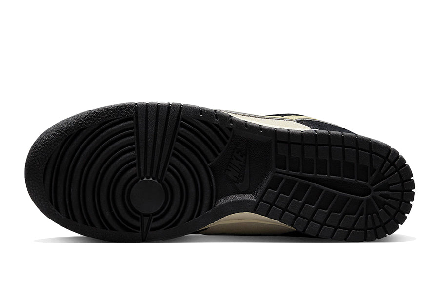 Nike-Dunk Low Black Team Gold-StoreGoods