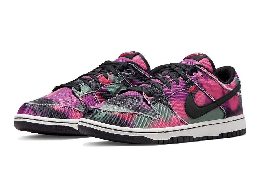 Nike-Dunk Low Graffiti Pink-StoreGoods