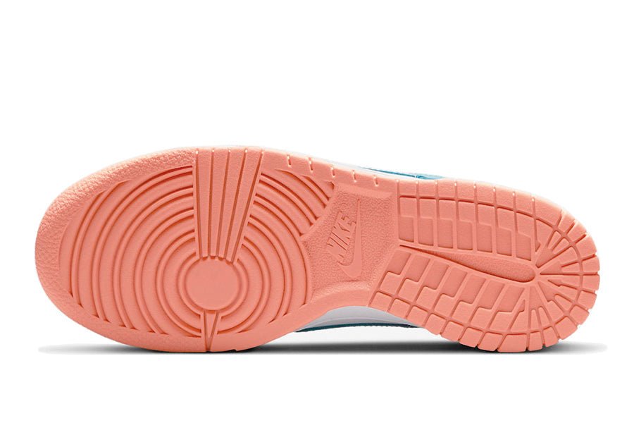 Nike-Dunk Low Kyrie Irving-StoreGoods