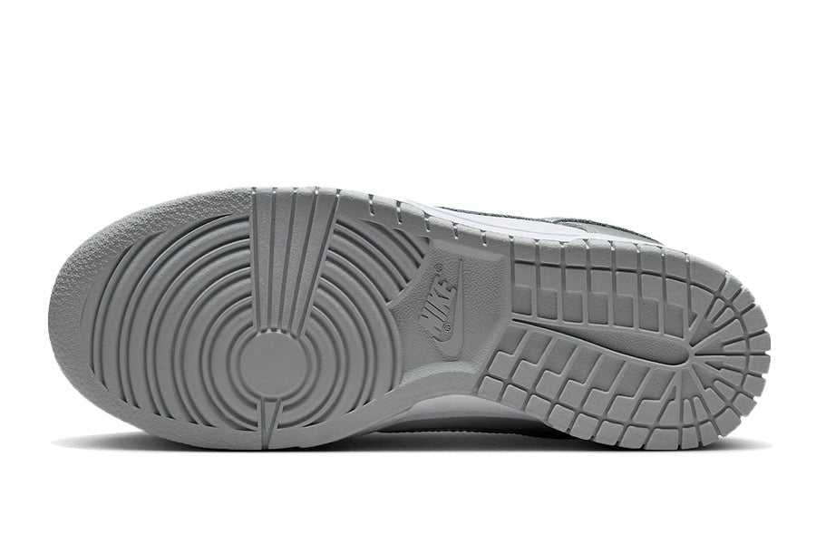 Nike-Dunk Low Metallic Silver-StoreGoods