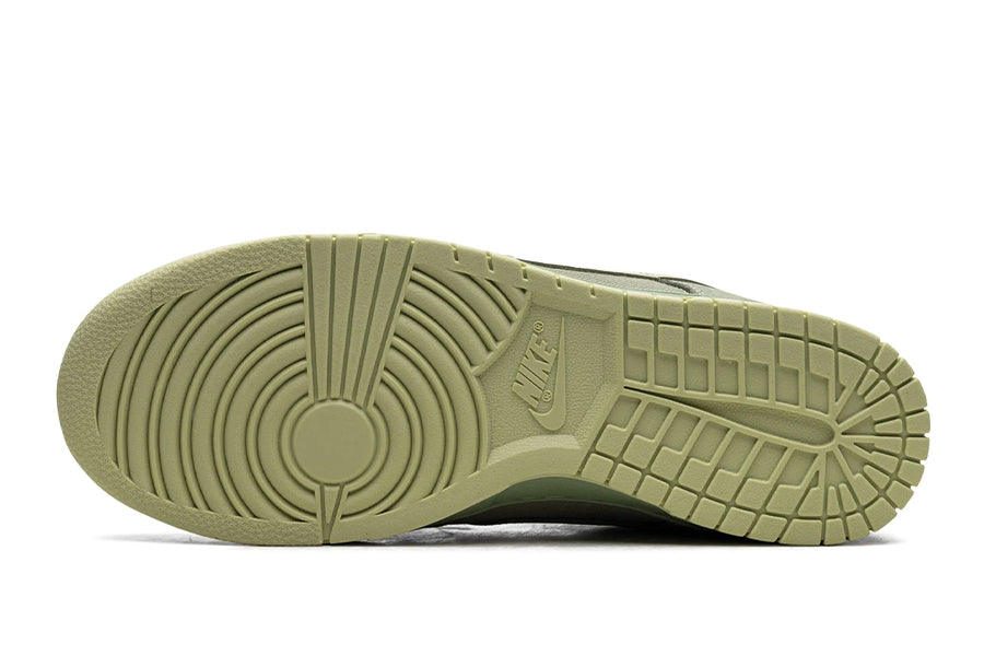Nike-Dunk Low Oil Green-StoreGoods