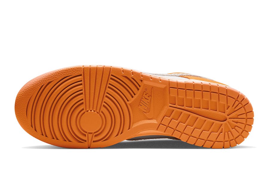 Nike-Dunk Low Safari Swoosh Kumquat-StoreGoods