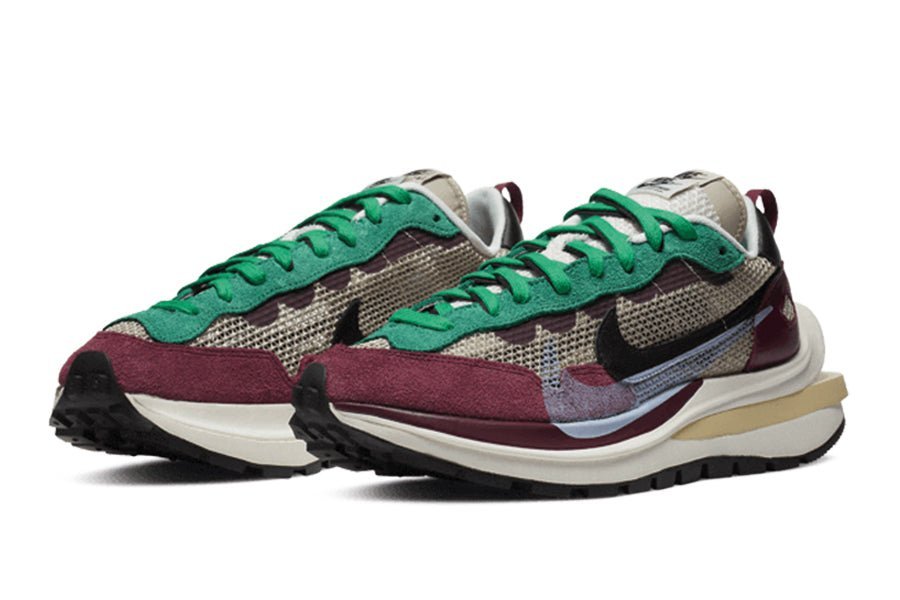 Nike-Vaporwaffle Sacai Villain Red Neptune Green-StoreGoods