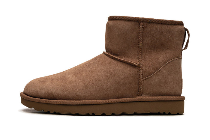 UGG Classic Mini II „Chestnut": Style, Passform und Pflege