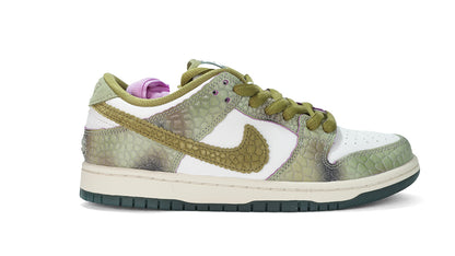 Dunk Low SB Alexis Sablone Chameleon