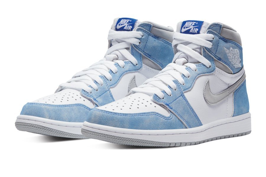 Air Jordan 1 High Hyper Royal