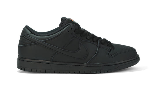 Nike SB Dunk Low Triple Black