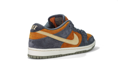 Nike SB Dunk Low Light Carbon Monarch