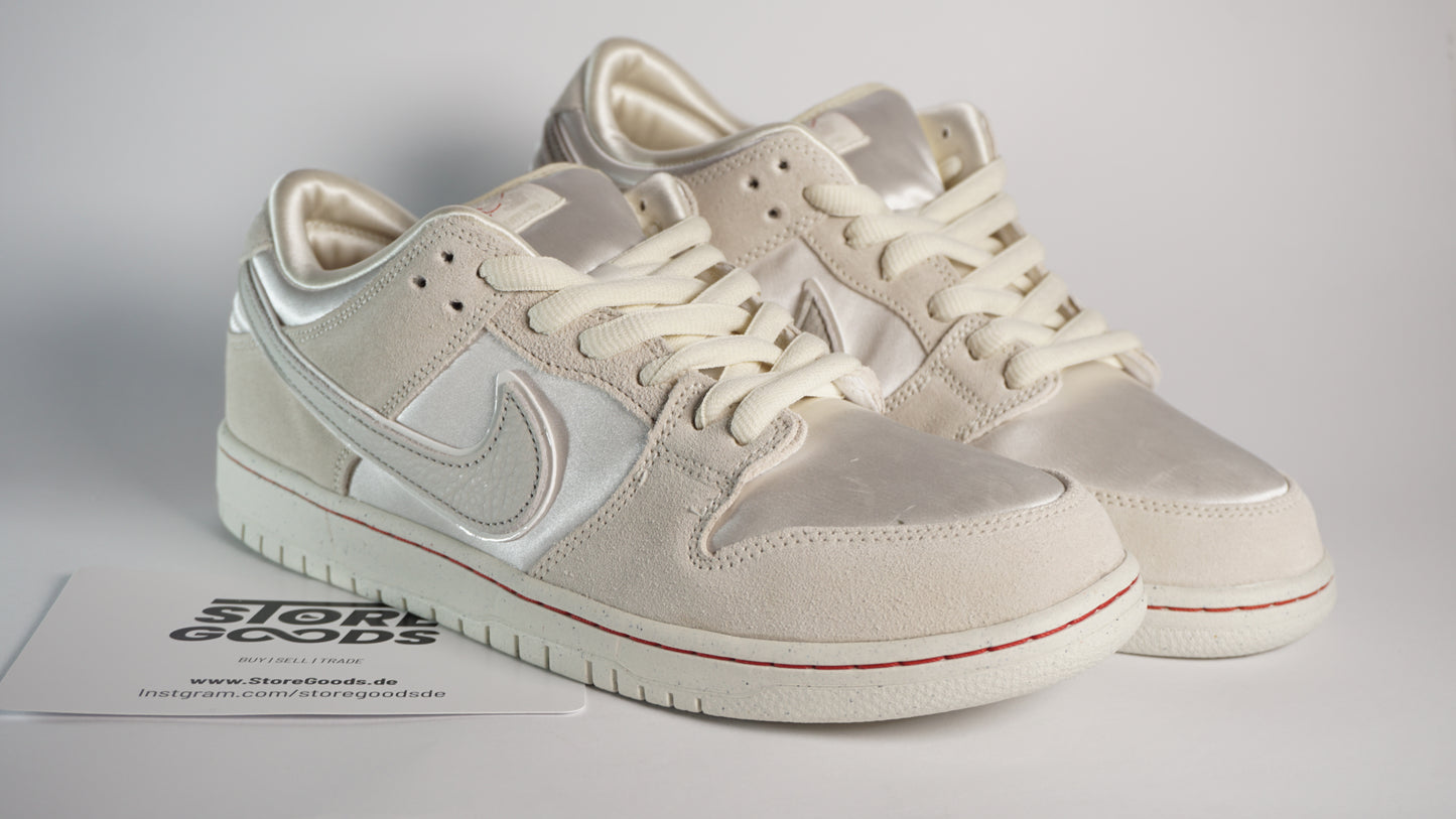 Dunk Low SB City of Love Light Bone