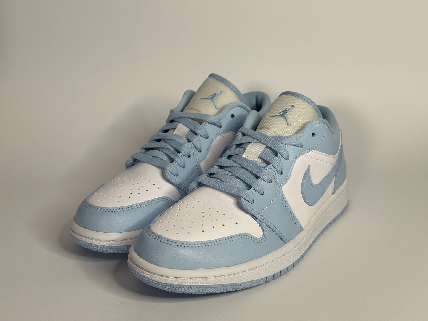 Jordan 1 Low Aluminium