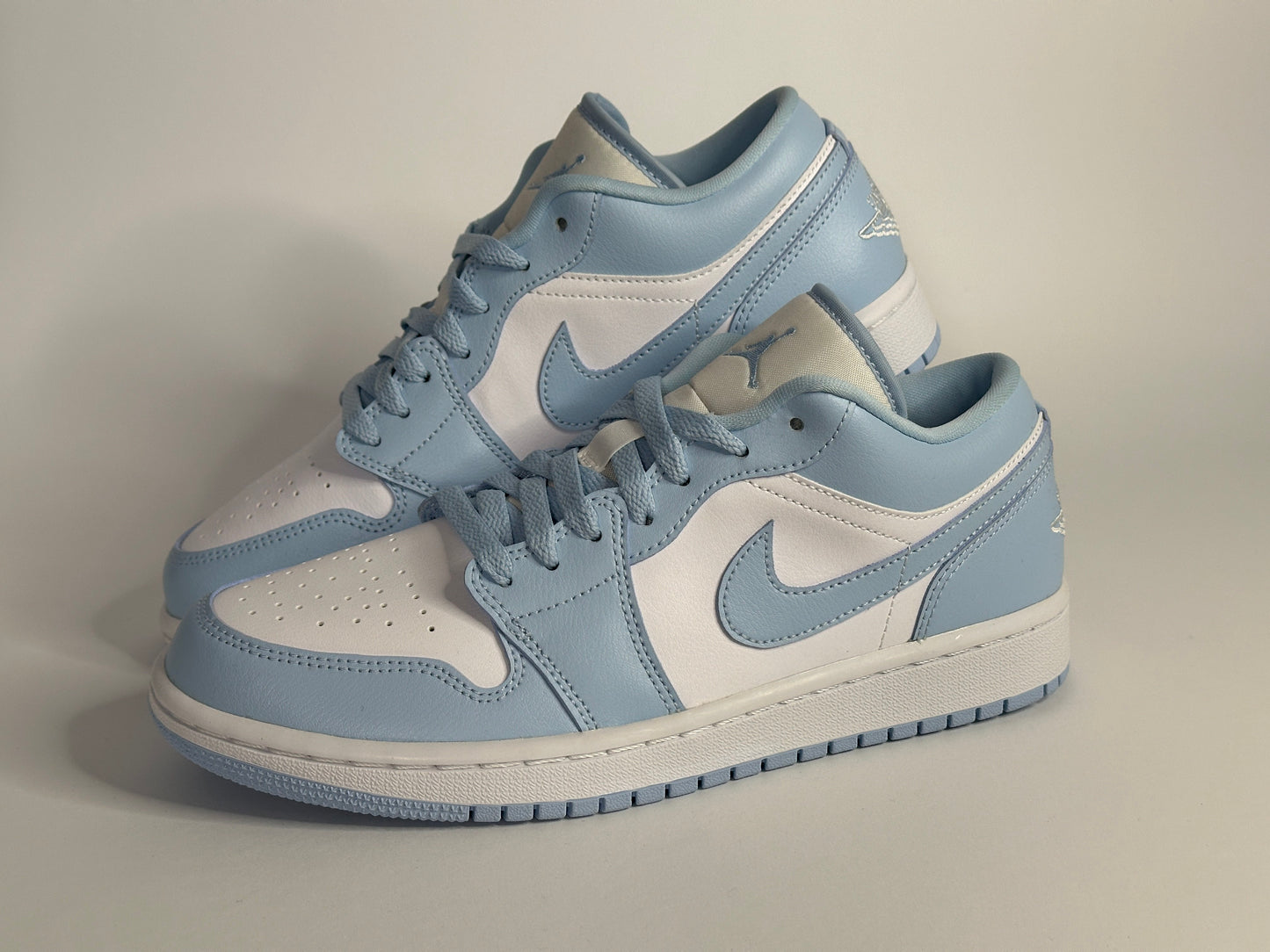 Jordan 1 Low Aluminium