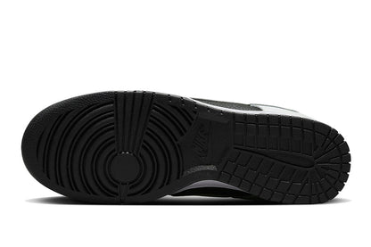Nike-Dunk Low Reverse Panda Volt-StoreGoods