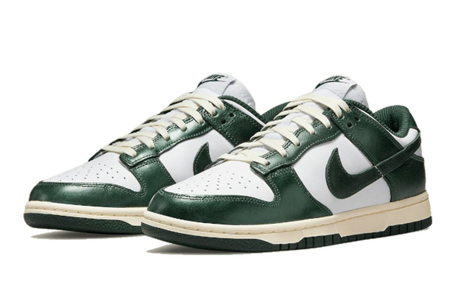 Nike-Dunk Low Vintage Green-StoreGoods