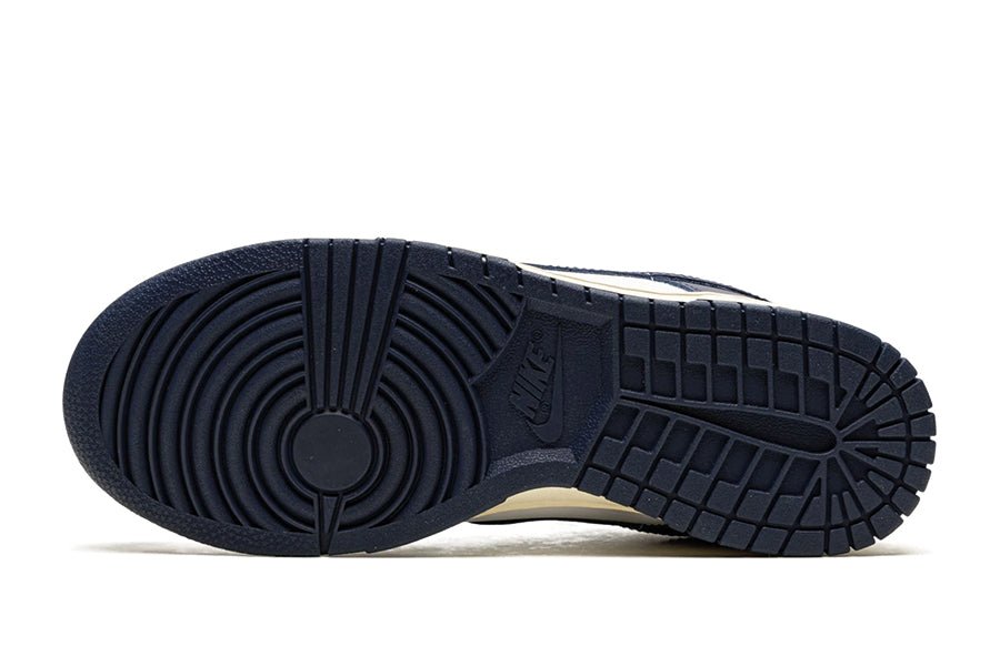Nike-Dunk Low Vintage Navy-StoreGoods