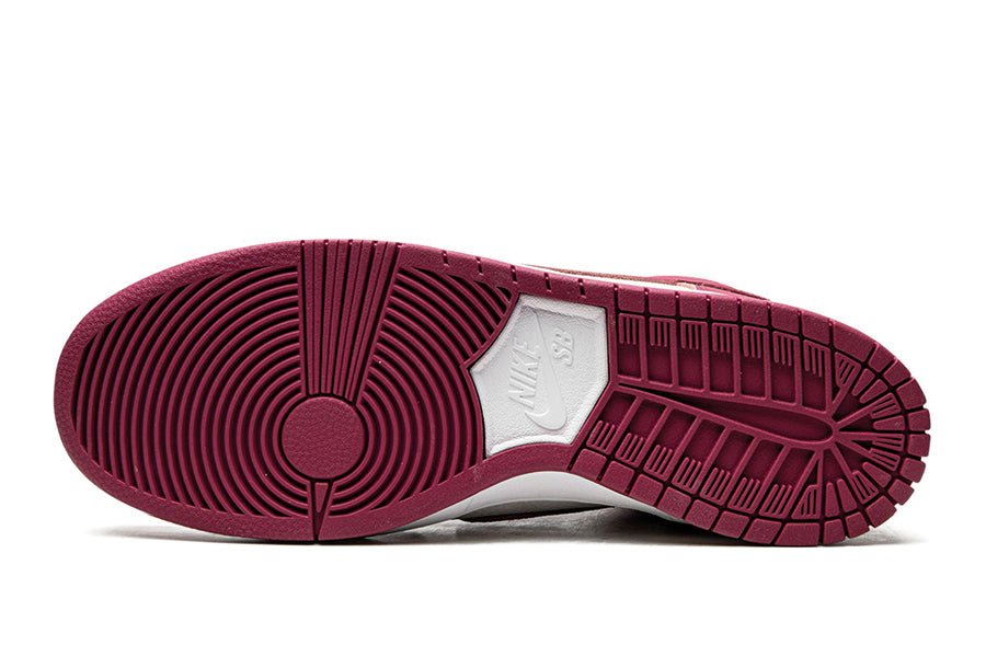Nike-Dunk SB High Sweet Beet-StoreGoods