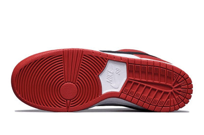 Nike-Dunk SB Low Chicago-StoreGoods
