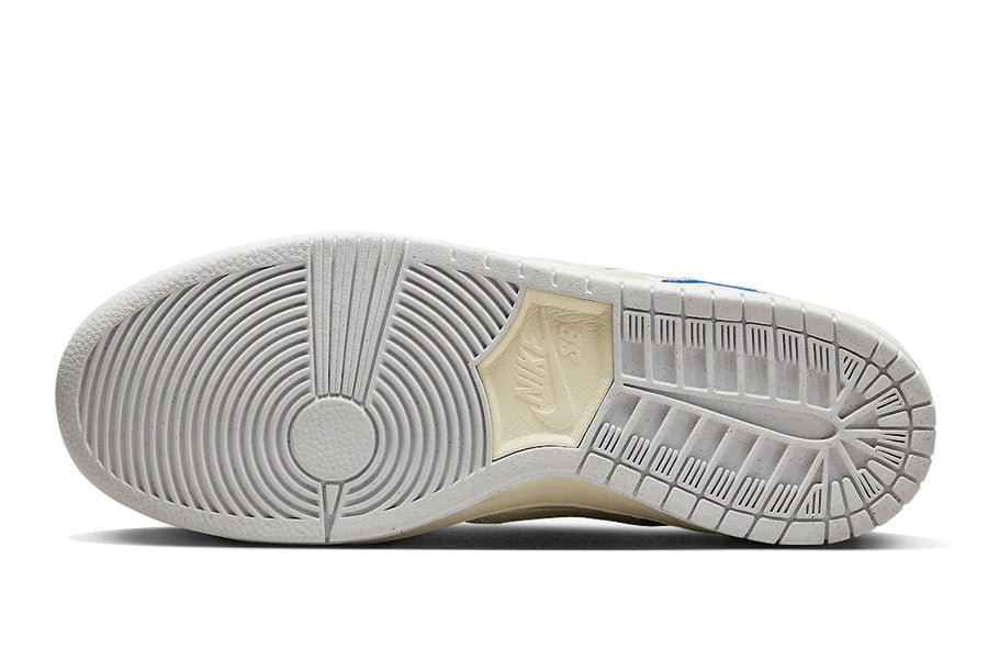Nike-Dunk SB Low Fly Streetwear-StoreGoods