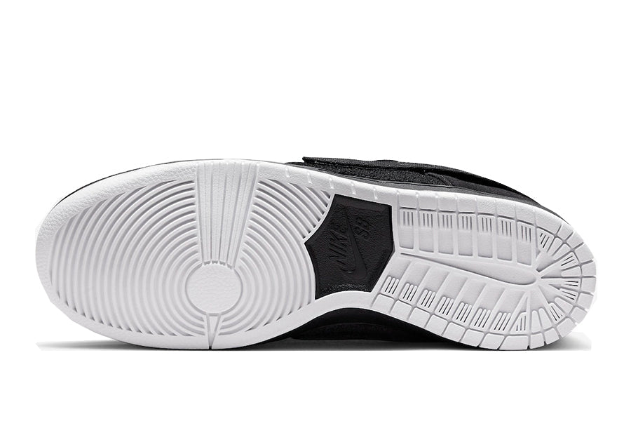 Nike-Dunk SB Low Gnarhunters-StoreGoods
