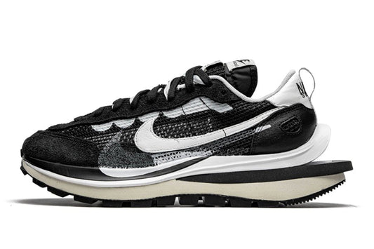Nike-Vaporwaffle Sacai Black White-StoreGoods